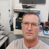 חיים לביא חיים לביא